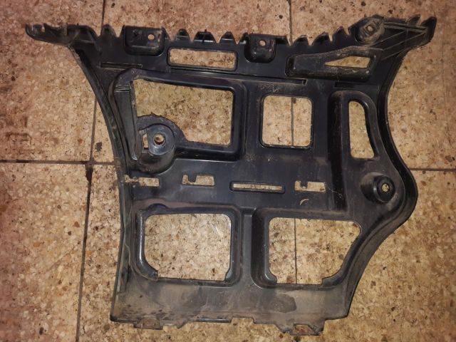 bontott BMW 3 E90 Jobb hátsó Lökhárító Tartó (Műanyag)