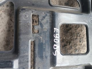 bontott BMW 3 E90 Jobb hátsó Oldal Lökhárító Tartó (Műanyag)