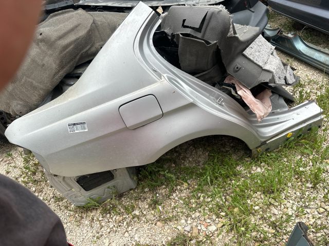 bontott BMW 3 E90 Jobb hátsó Sárvédő