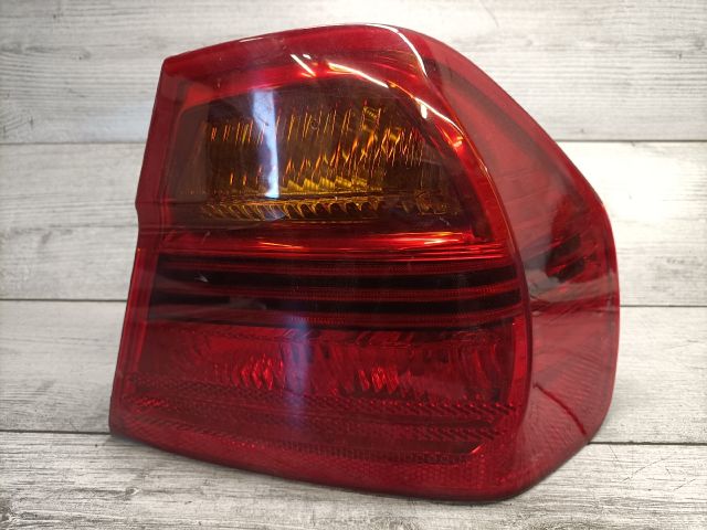 bontott BMW 3 E90 Jobb Külső Hátsó Lámpa