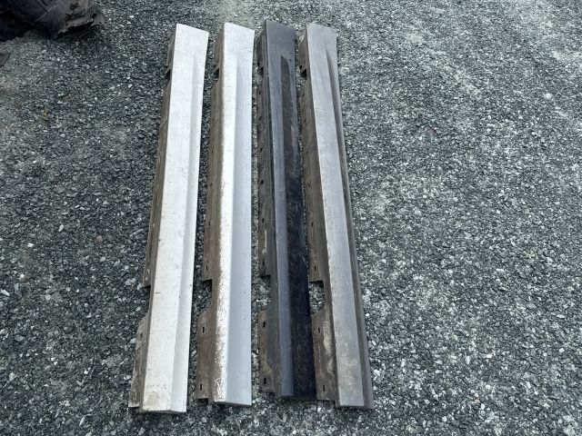 bontott BMW 3 E90 Jobb Küszöb