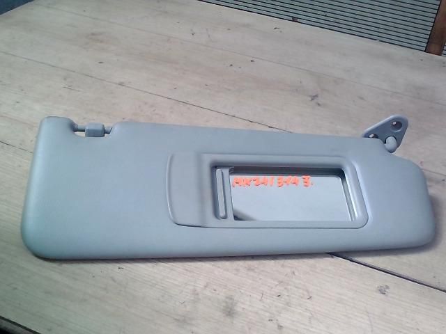 bontott BMW 3 E90 Jobb Napellenző