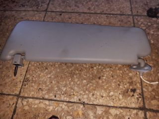 bontott BMW 3 E90 Jobb Napellenző