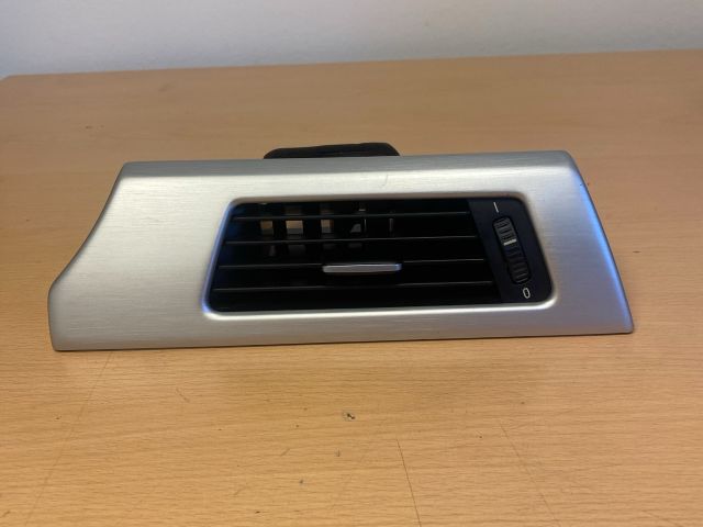 bontott BMW 3 E90 Jobb Szellőző