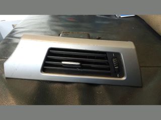 bontott BMW 3 E90 Jobb Szellőző