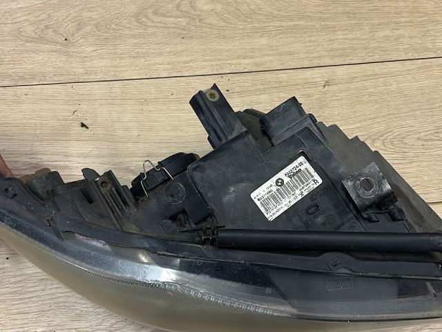 bontott BMW 3 E90 Jobb Xenon Fényszóró