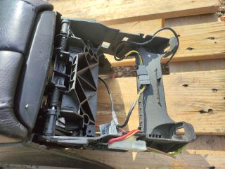 bontott BMW 3 E90 Könyöklő