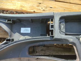 bontott BMW 3 E90 Könyöklő