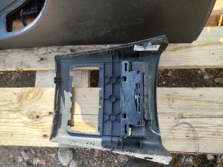 bontott BMW 3 E90 Könyöklő