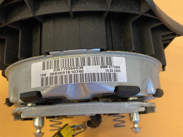 bontott BMW 3 E90 Kormánylégzsák