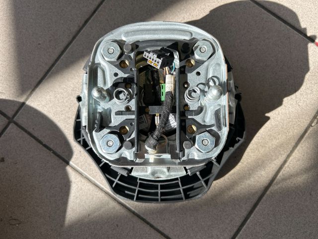 bontott BMW 3 E90 Kormánylégzsák