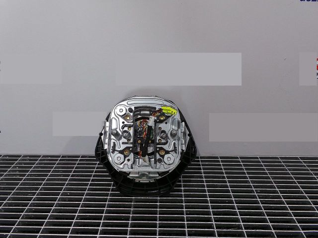 bontott BMW 3 E90 Kormánylégzsák