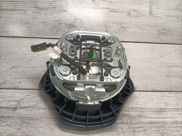 bontott BMW 3 E90 Kormánylégzsák