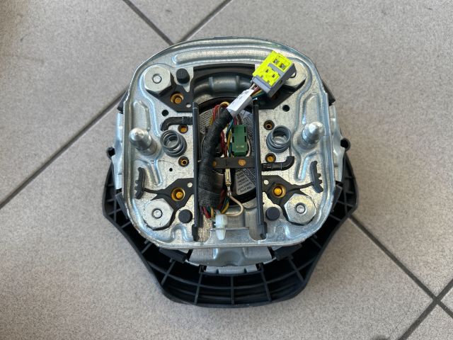 bontott BMW 3 E90 Kormánylégzsák