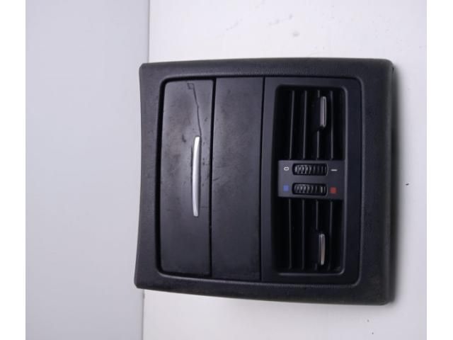 bontott BMW 3 E90 Középső Szellőző