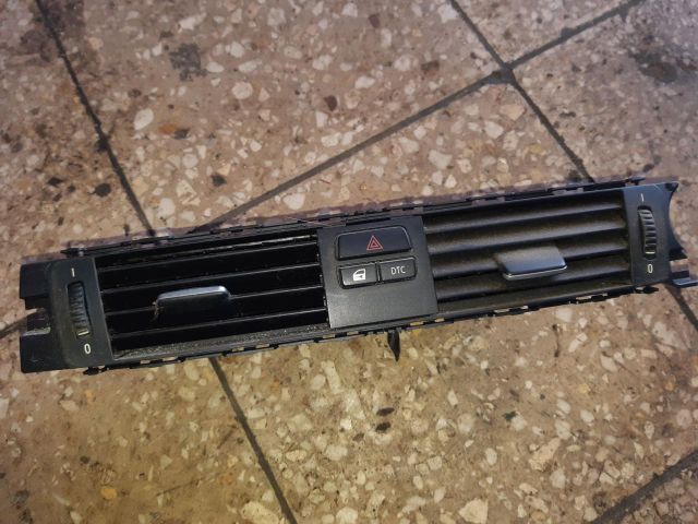 bontott BMW 3 E90 Középső Szellőző