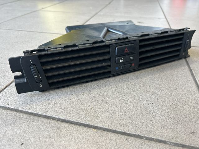 bontott BMW 3 E90 Középső Szellőző