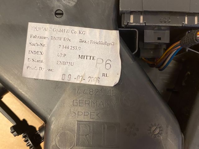 bontott BMW 3 E90 Középső Szellőző