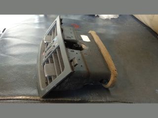 bontott BMW 3 E90 Középső Szellőző