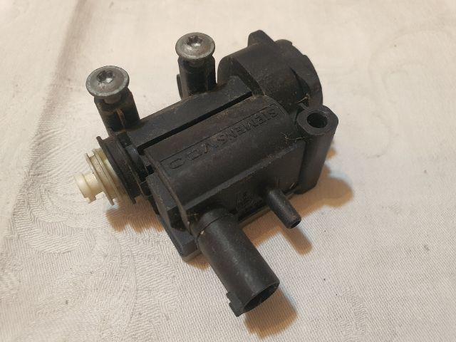 bontott BMW 3 E90 Központizár Motor Tankajtó