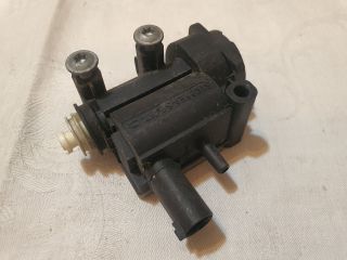 bontott BMW 3 E90 Központizár Motor Tankajtó