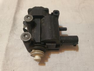 bontott BMW 3 E90 Központizár Motor Tankajtó