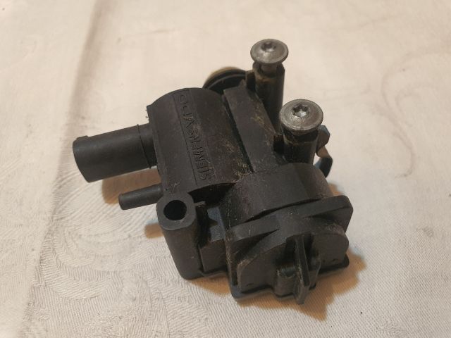 bontott BMW 3 E90 Központizár Motor Tankajtó