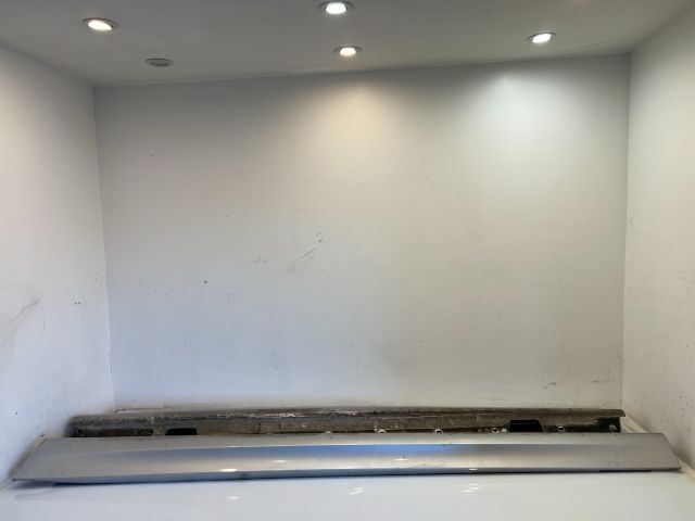 bontott BMW 3 E90 Küszöb Burkolat