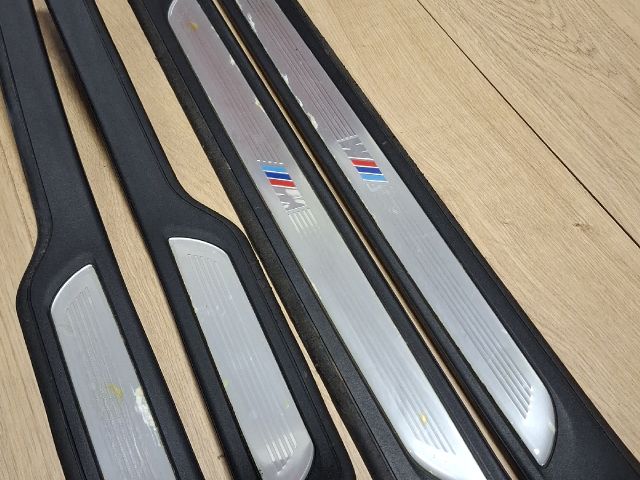 bontott BMW 3 E90 Küszöb Díszléc Szett