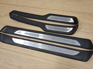 bontott BMW 3 E90 Küszöb Díszléc Szett