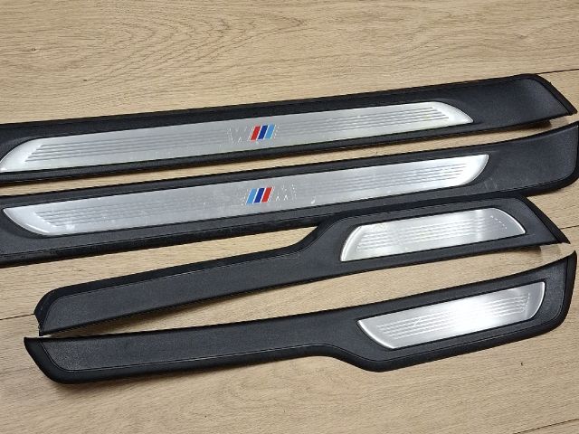 bontott BMW 3 E90 Küszöb Díszléc Szett