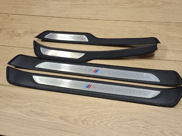 bontott BMW 3 E90 Küszöb Díszléc Szett