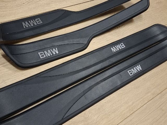 bontott BMW 3 E90 Küszöb Díszléc Szett