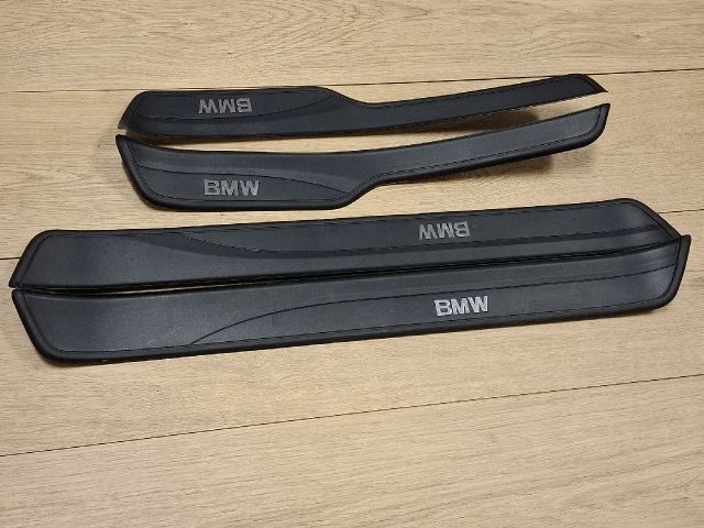 bontott BMW 3 E90 Küszöb Díszléc Szett