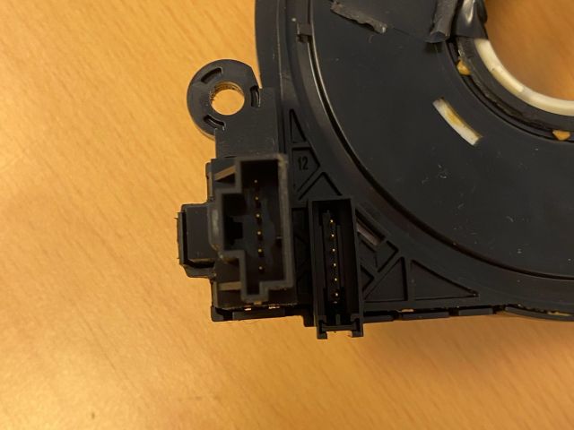 bontott BMW 3 E90 Légzsák Átvezető Szalagkábel