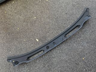 bontott BMW 3 E90 Levélrács