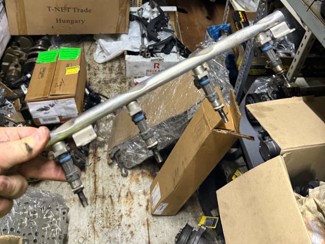 bontott BMW 3 E90 Porlasztó Sor / Híd