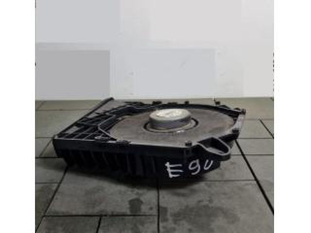 bontott BMW 3 E90 Mélynyomó Hangszóró