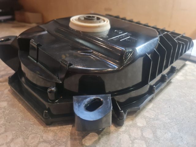 bontott BMW 3 E90 Mélynyomó Hangszóró