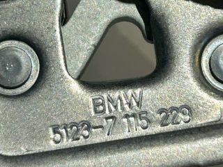 bontott BMW 3 E90 Motorháztető Zárszerkezet