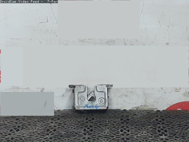 bontott BMW 3 E90 Motorháztető Zárszerkezet