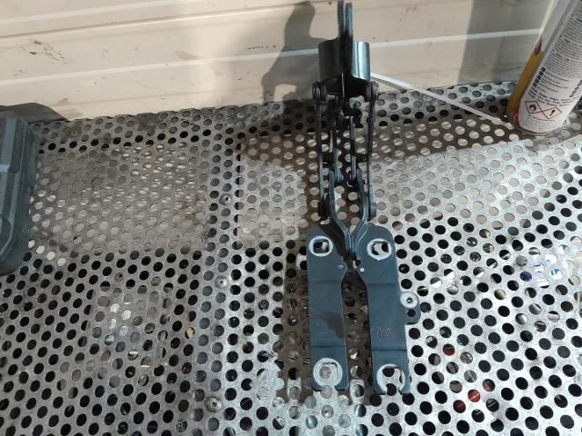 bontott BMW 3 E90 Motorháztető Zsanér Pár