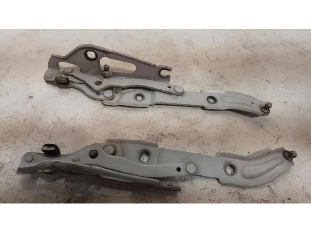 bontott BMW 3 E90 Motorháztető Zsanér Pár