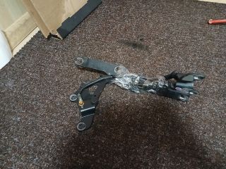 bontott BMW 3 E90 Motorháztető Zsanér Pár