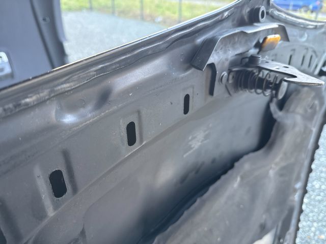 bontott BMW 3 E90 Motorháztető