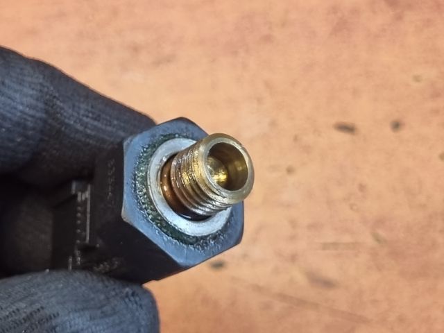 bontott BMW 3 E90 Olajnyomás Jeladó