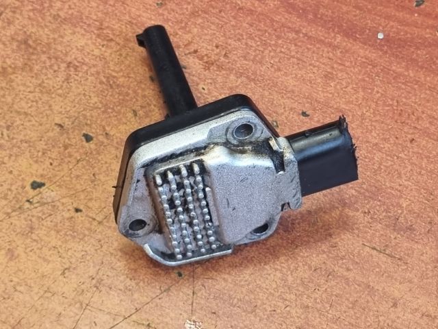 bontott BMW 3 E90 Olajszint Jeladó