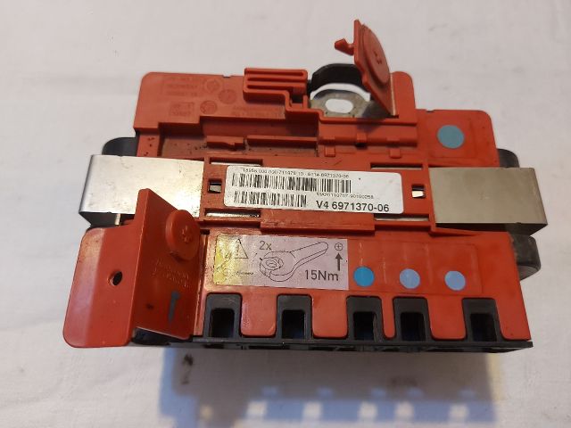 bontott BMW 3 E90 Pozitív Kábel Elosztó