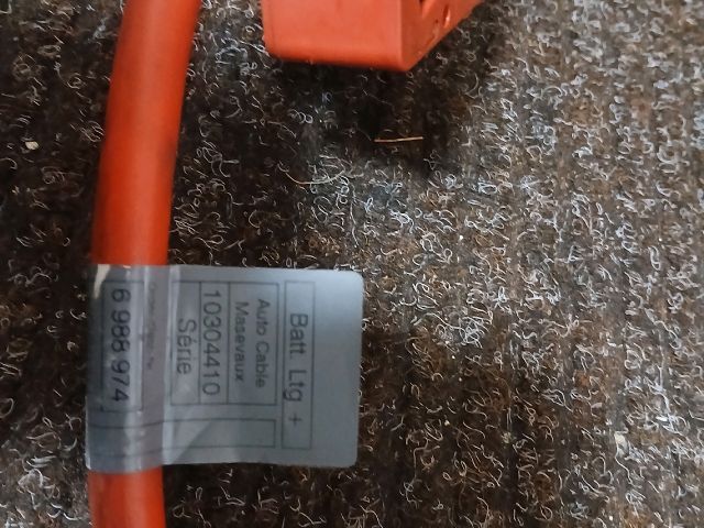 bontott BMW 3 E90 Pozitív Kábel