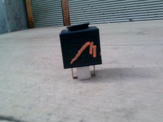 bontott BMW 3 E90 Relé